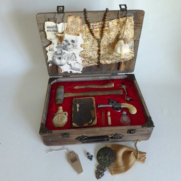 Cradle to Grave Curiosities Other - OOAK NEW HORROR VAMPIRE DRACULA KILLING SLAYING KIT PROP SUITCASE GAFF ODDITY